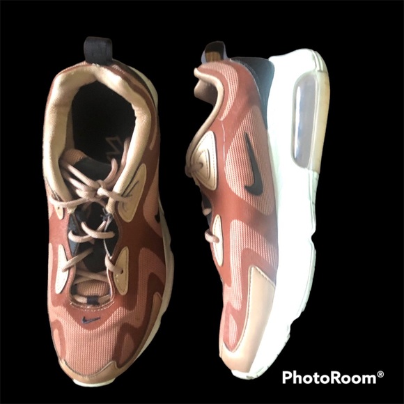 Nike Air Max 200 “Holiday Sparkle” Women’s shoes. Size 8.5. - Picture 2 of 15